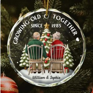 3D Effect Couple Growing Old Together - Personalized Circle Glass Ornament